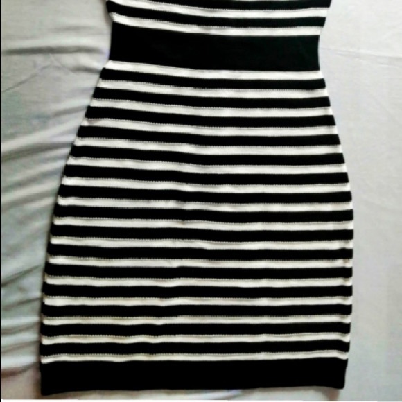 Authentic Balmain Black & White Striped Knit Dress - Picture 5 of 8